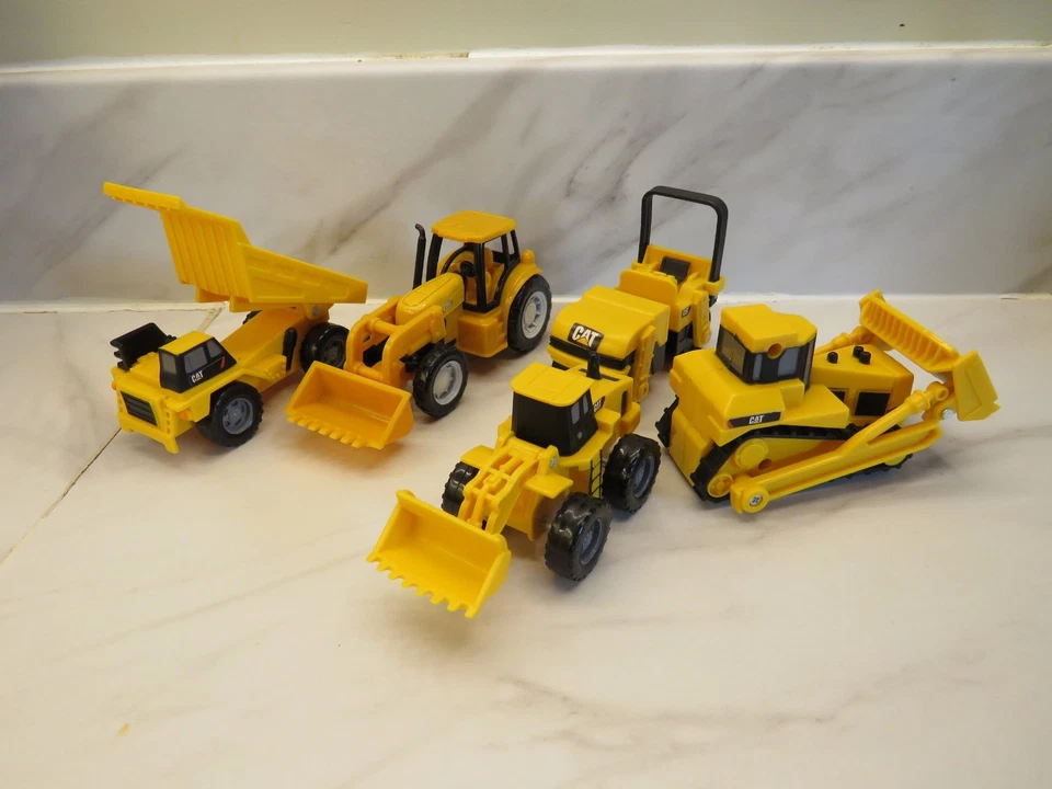 Construction Building Site Trucks Toy Vehicles Dumper Diggers Bundle CAT - Image 3 of 4