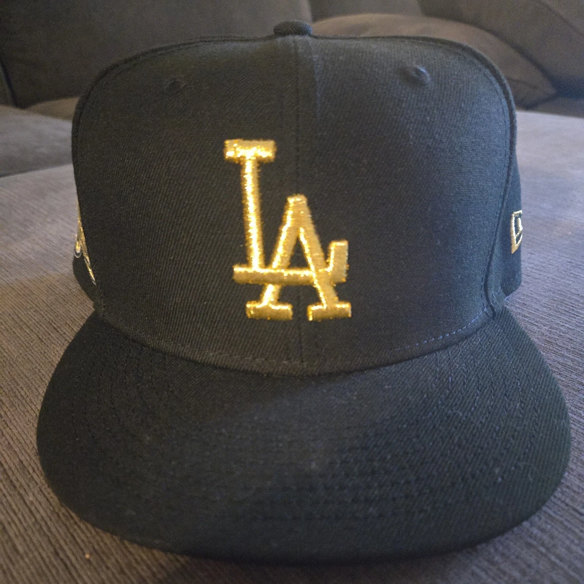 Los Angeles Dodgers Black MLB Fan Apparel & Souvenirs 7 5/8 Size