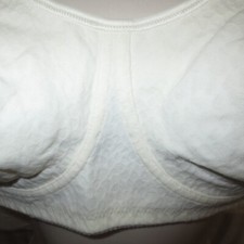 AMOENA MONA SB style 0568 Cream WIRE FREE mastectomy bra 38 A