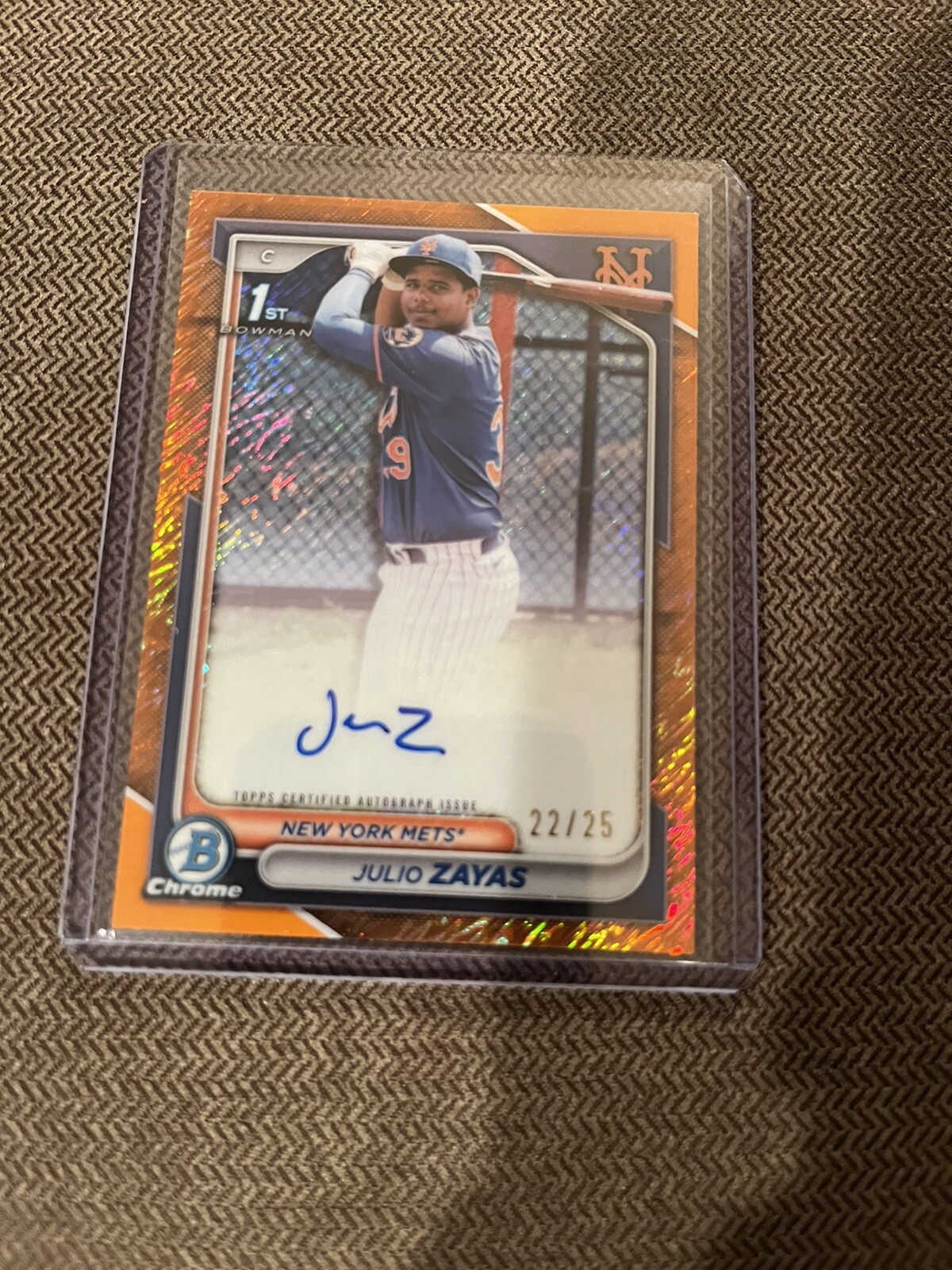 2024 Bowman Chrome Julio Zayas Bowman 1st Orange Shimmer Refractor Auto /25 Mint