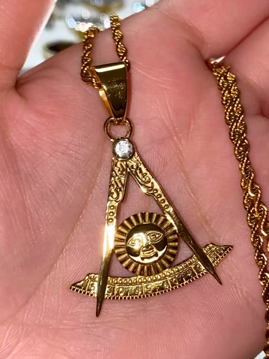 Mens 14k Gold Mason Symbol G Masonic Freemason Iced Pendant Rope