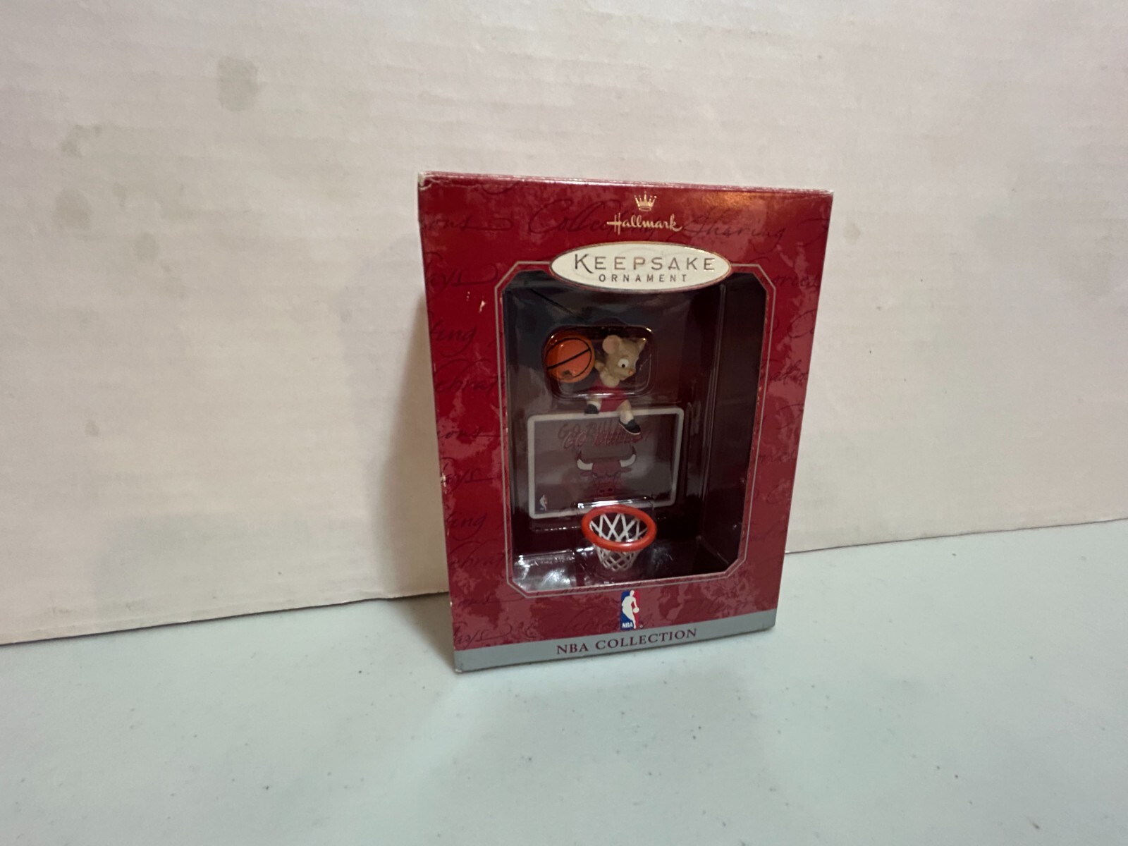 Chicago Bulls 1998 Hallmark Keepsake GO BULLS NBA Collection Basketball Ornament
