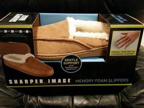 NIB Mens SHARPER IMAGE Brown Memory Foam Gentle Support Temperature Slippers lar - Picture 7 of 8