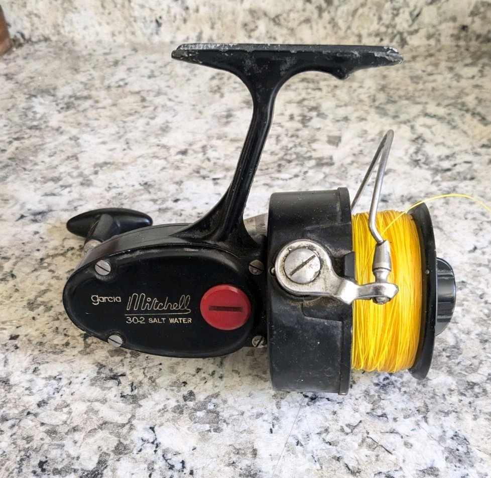 Vintage Early GARCIA Mitchell 302 Salt Water Spinning Reel M