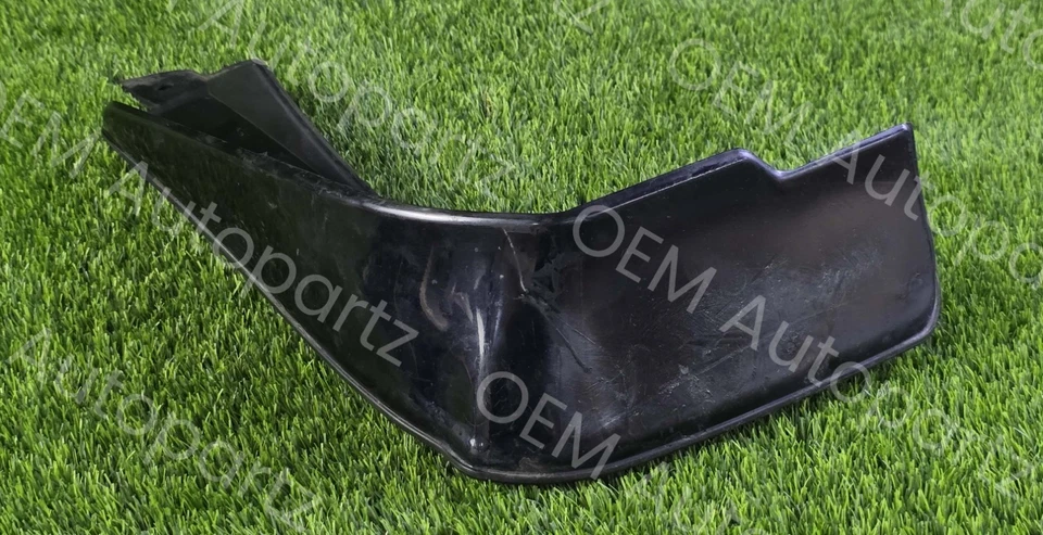 Lexus LS460 LS600H 2007-2012 Splash guards Front and Rear Mud guards Oem used - Image 3 of 4