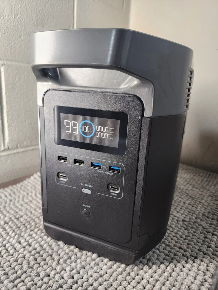 Central eléctrica portátil ECOFLOW DELTA 1300 carcasa de exhibición ficticia solamente Foto 3 de 4