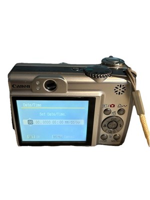 Canon PowerShot A560 7.1MP Digital Camera 4x Zoom Silver Case/cord