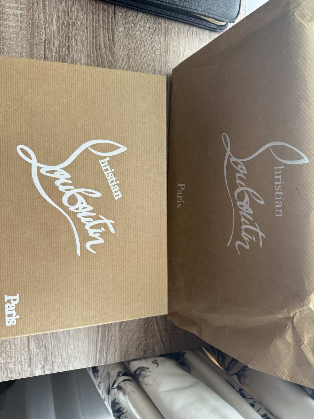Christian Louboutin Pigalle 100 Patent Nude 6248 Pumps EU 42 Red Sole Heels Box.