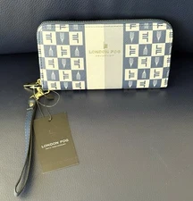 NWT London Fog Adalia Signature Zip Around Womens Wallet Wristlet Navy Blue-KK