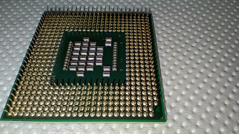 Intel Core 2 Duo T5500 1.66Ghz 2MB Cache L2  Bus 667Mhz Socket P mPGA478-mBGA479 - Immagine 3 di 4