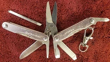 Leatherman Squirt S4 Multi-Tool Gray