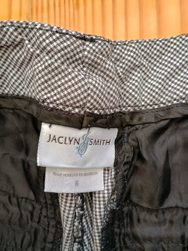 Pantalón Jaclyn Smith Gris Talla 6 Foto 2 de 4