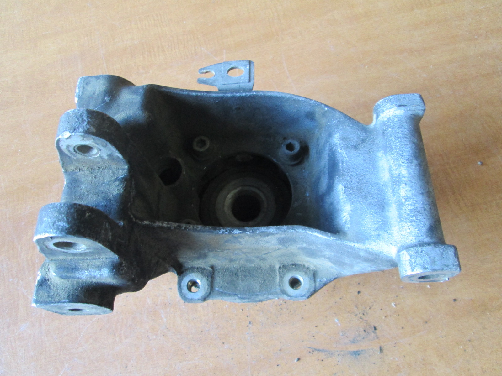 Ferrari 456 - RH Rear  Axle Hub Spindle Knuckle Wheel Bearing # 165649