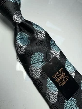 NWT VERSE 9 MULTI COLOR GEOMETRIC STYLE PRINT SILK DESIGNS NECK TIE & HANKY
