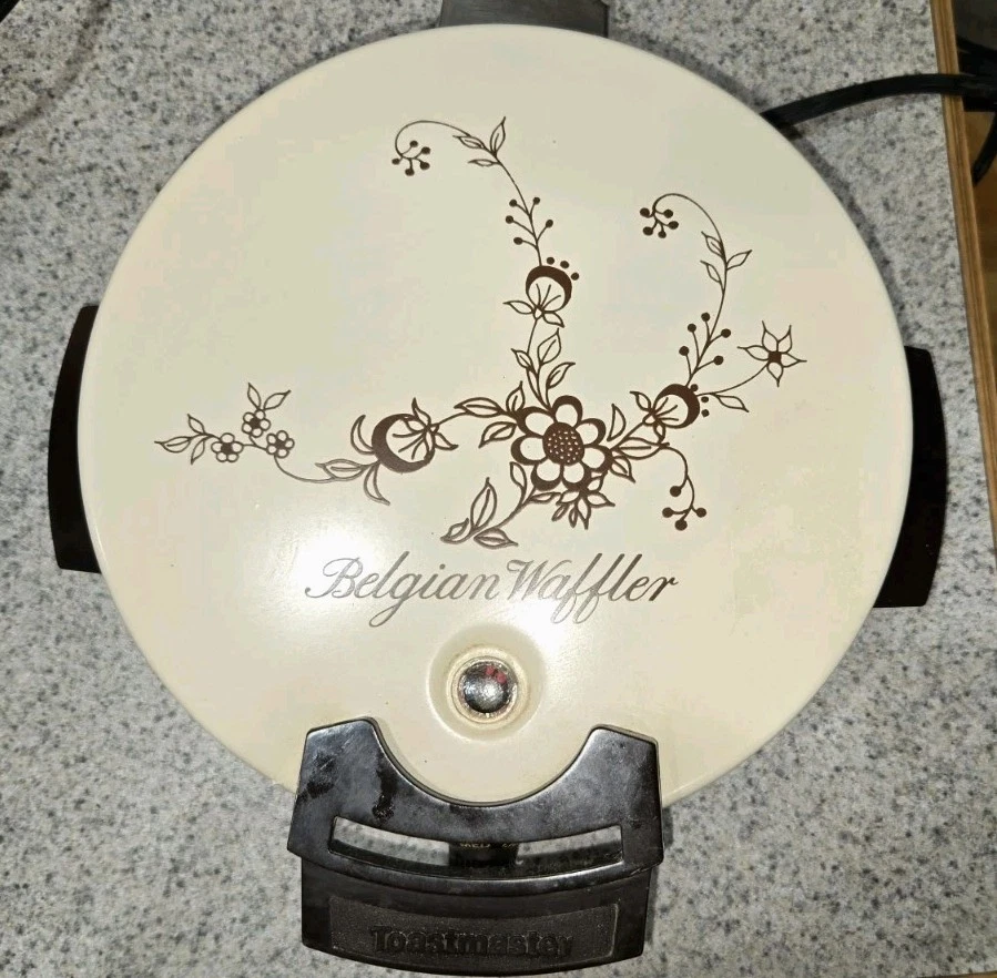 Vtg Toastmaster Belgian Waffle Maker Iron Adjustable Browning Nonstick Tested
Opens in a new window