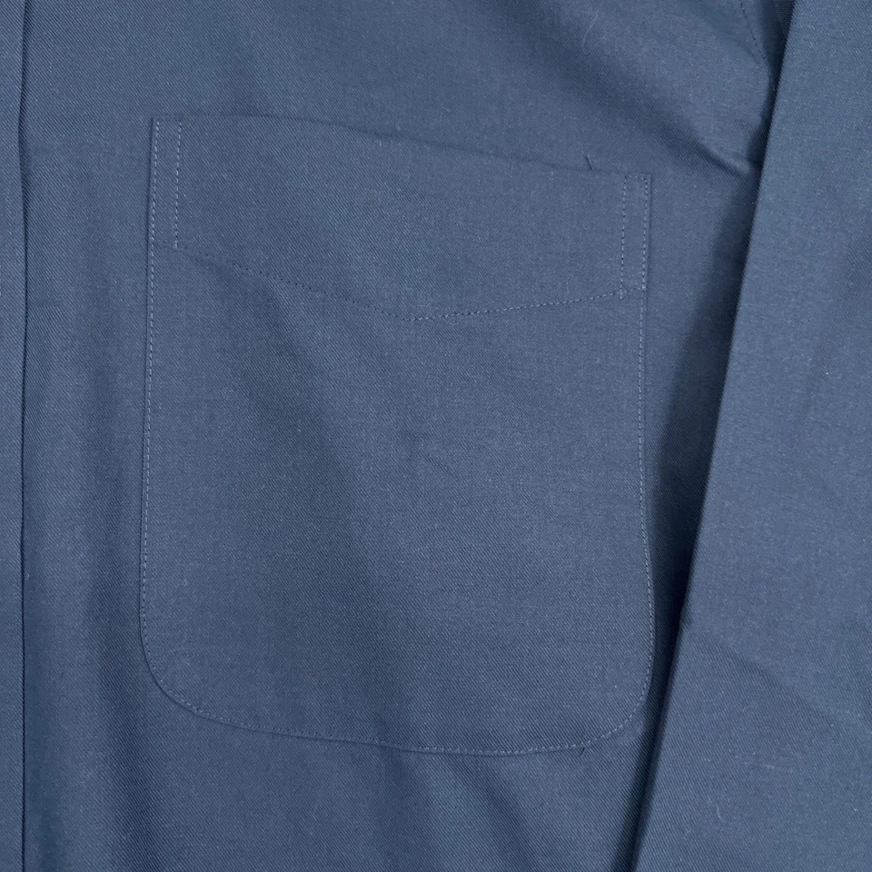 Camisa Cutter & Buck Para Hombres Pequeña Azul Marino Con Botones Fácil Cuidado Bolsillo Vestido Trabajo Foto 3 de 4