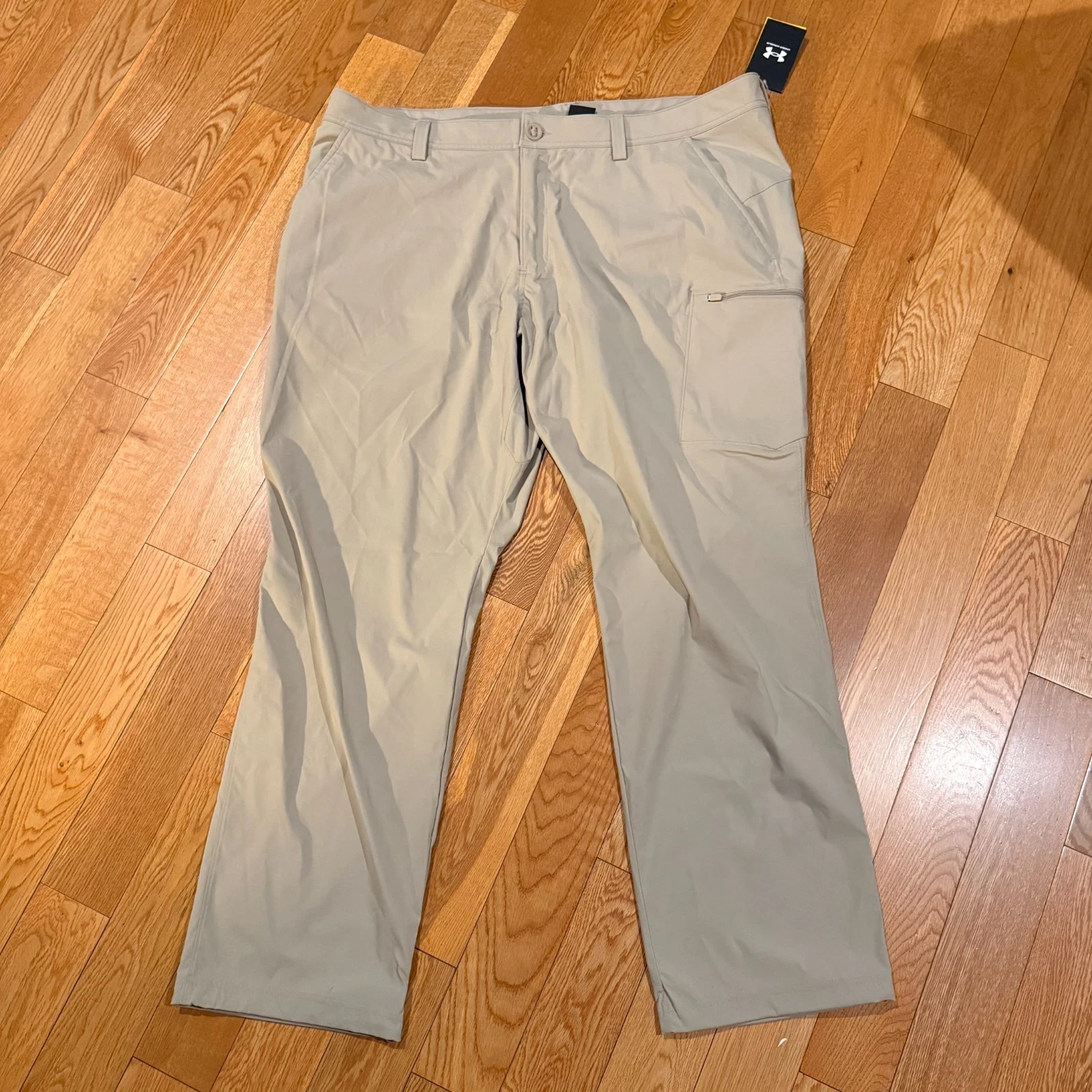 Under Armour Men's Fish Pro 2.0 Pants Fishing Loose Stretch Khaki 42/30 NWT