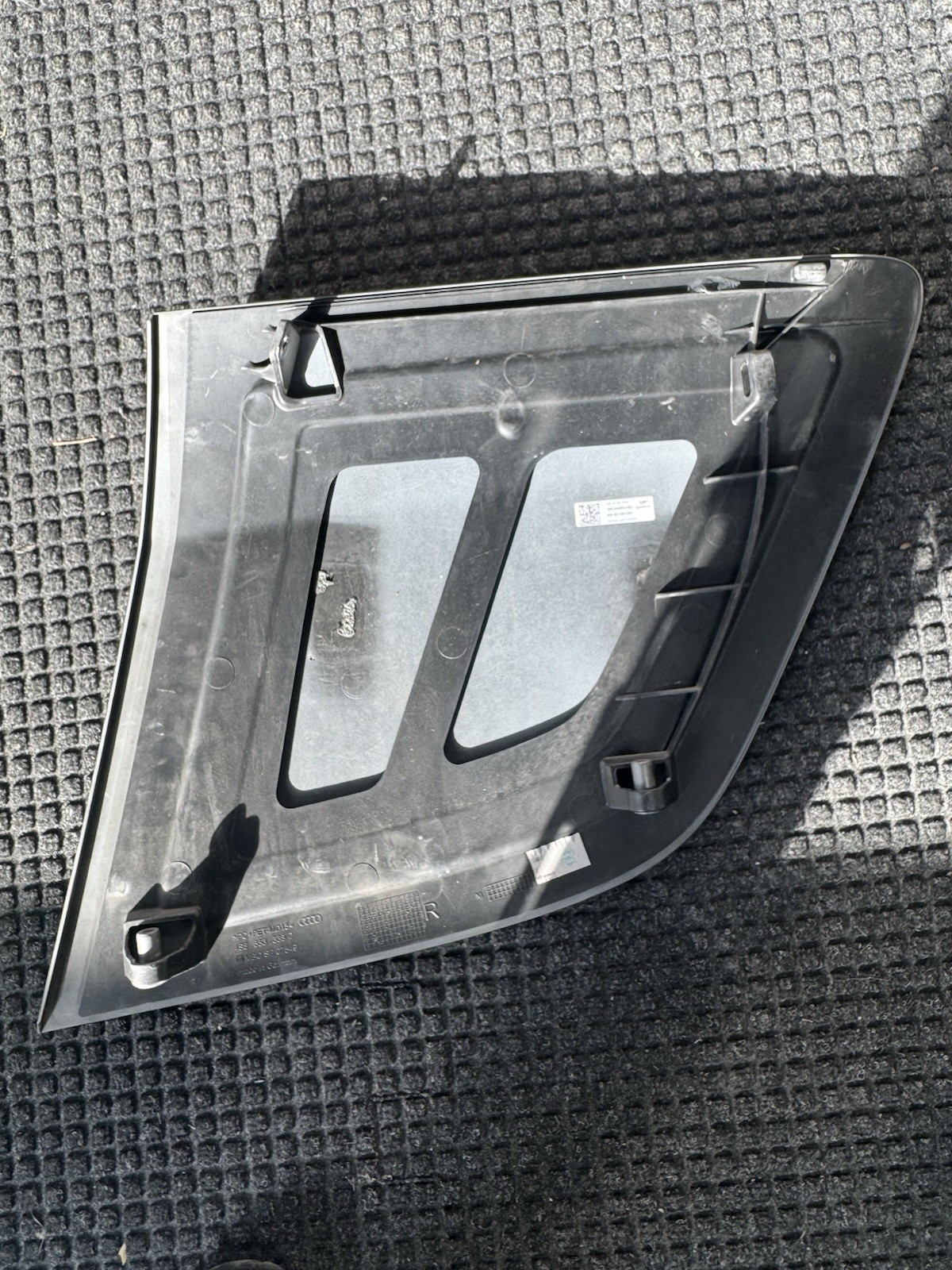 #4S8853338D Audi R8 RIGHT Quarter Panel Insert. Genuine OEM