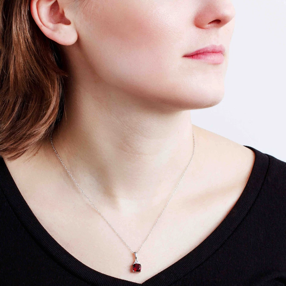 Collar colgante de piedras preciosas y topacio blanco Finecraft en plata de ley, 18" Foto 3 de 4