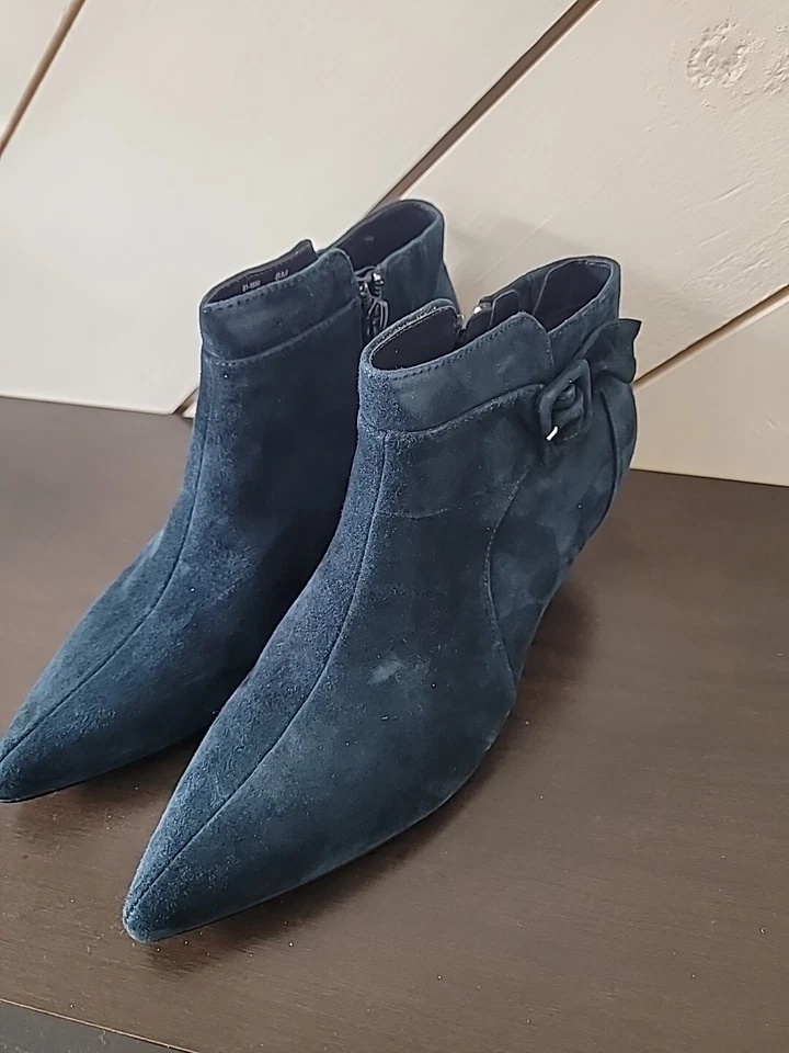 NUEVO Bella Vita Bindi Mujer 8 Azul Marino Gamuza Botines Cuero Genuino Superior Foto 3 de 4