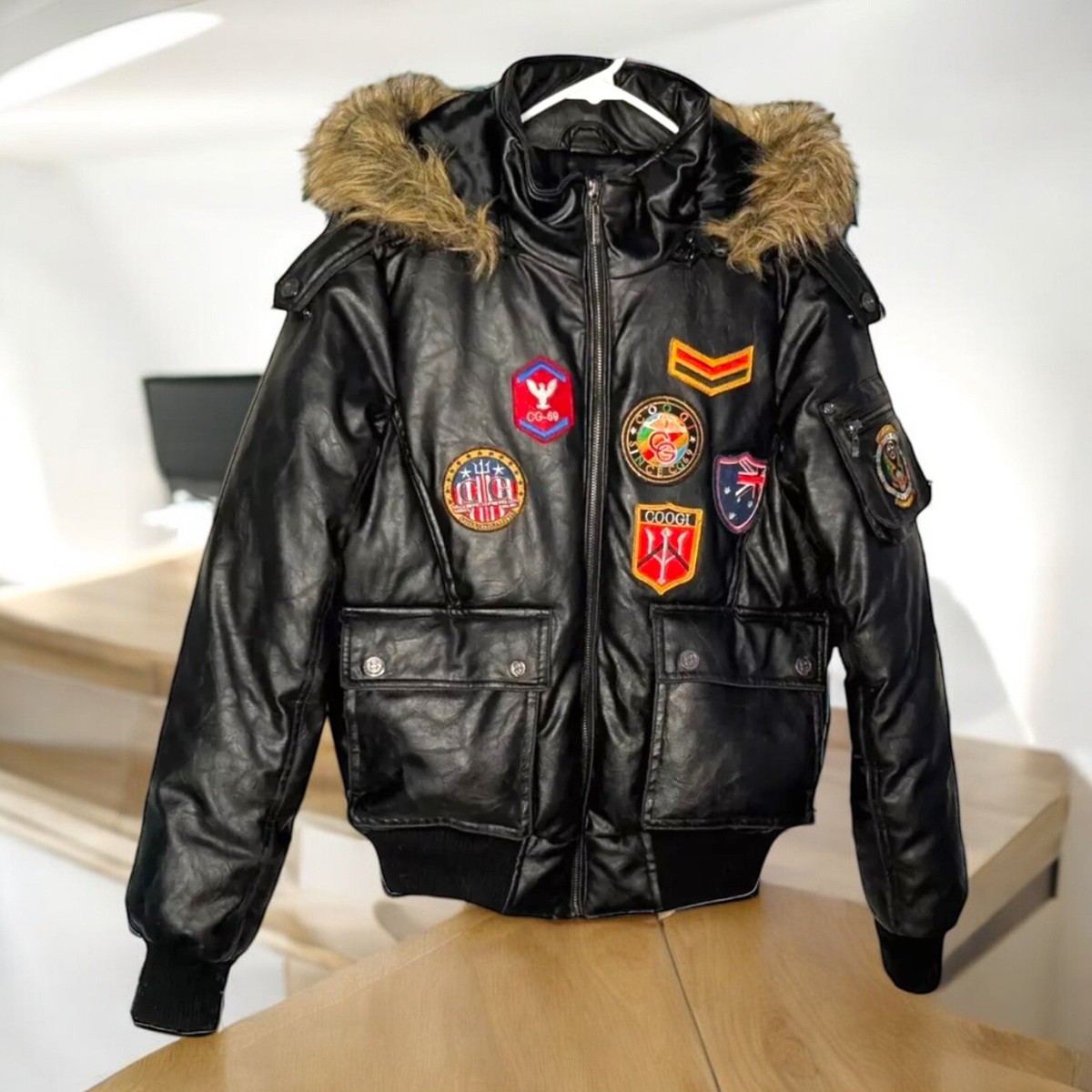 Vintage Coogi Bomber Aviator Puffer Jacket Womens M Full Zip Vintage Coogi Bomber Aviator Puffer Jacket Womens M Full Zip