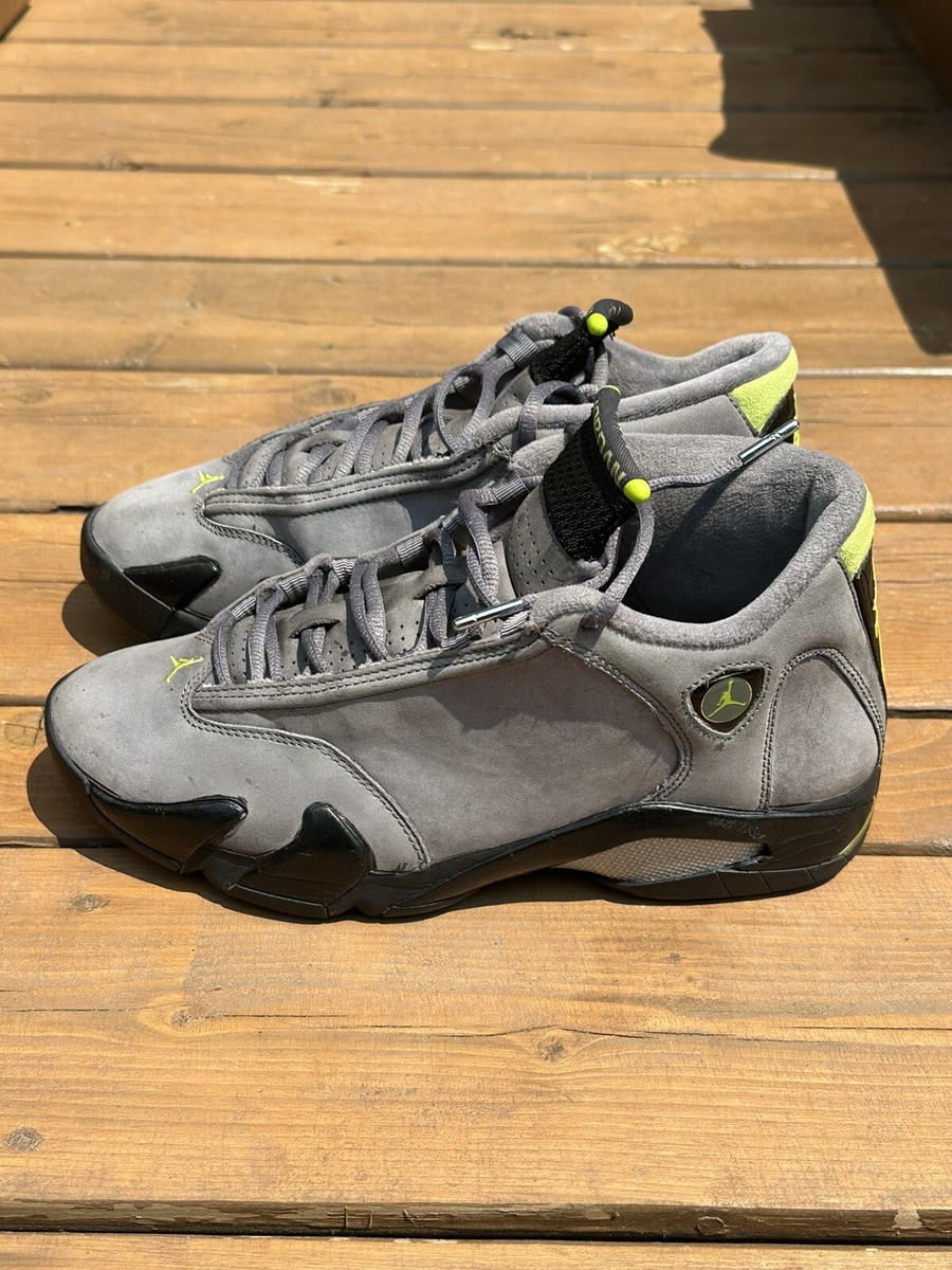 りーちゃい xHeyday Street Style Stylish Sneaker for Men And Women