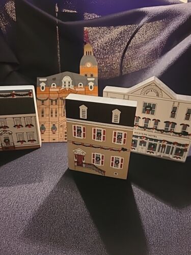  Cats Meow  Christmas Series Lot Of 4 Shelf Sitter Buildings - Picture 1 of 17