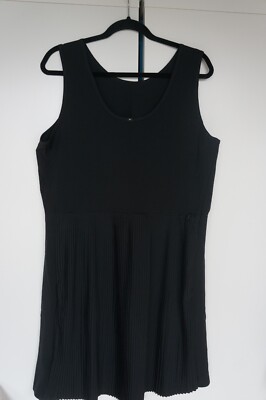 Nike Dri-Fit Ace Kleid Golf, Tennis, Freizeit Plissee Größe L Schwarz   - NEU -