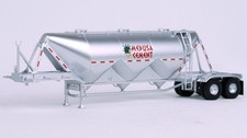 Walthers NEW Assembled Pneumatic Bulk Trailer...