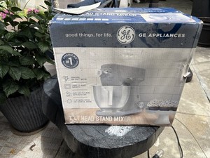 GE G8MSAAS1RSH 5.3 Quart 7-Speed Stand Mixer