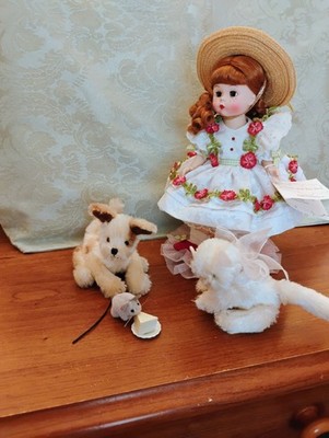 Madame Alexander 8 Inch ''Farmer in the Dell'' set