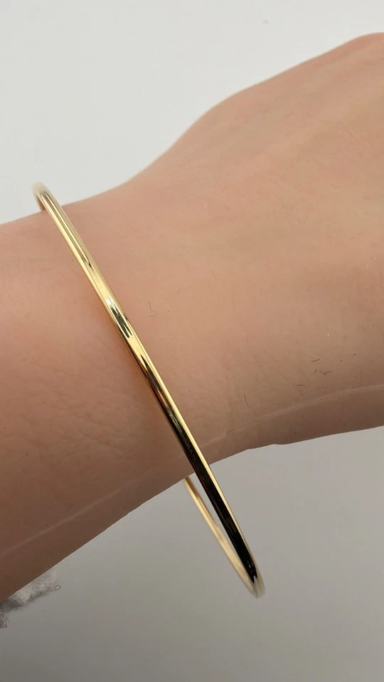 Brazalete Brazalete Claro Liso Oro Amarillo Sólido 14K 1.5mm - Oro Real Mínimo Delgado Foto 2 de 4
