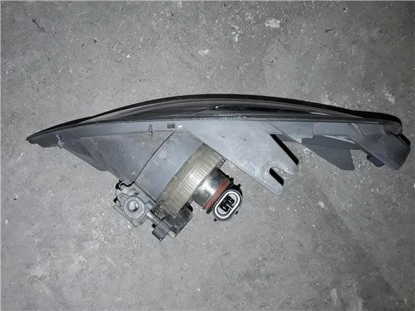 Feu Antibrouillard Gauche Ford mondeo sportbreak ca2 2007 16 trend 092010 16 ltr - Photo 3/4