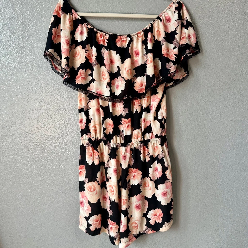 Floral Romper Off Shoulder Ruffle Trim Elastic Waist Summer Black Pink Large - Image 4 of 4