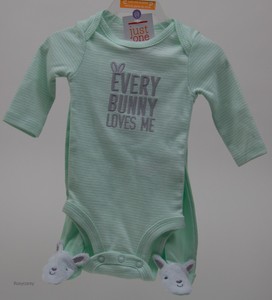 Carter/'s Baby Girls Newborn Somebunny Loves Me Bodysuit Striped Pant Set