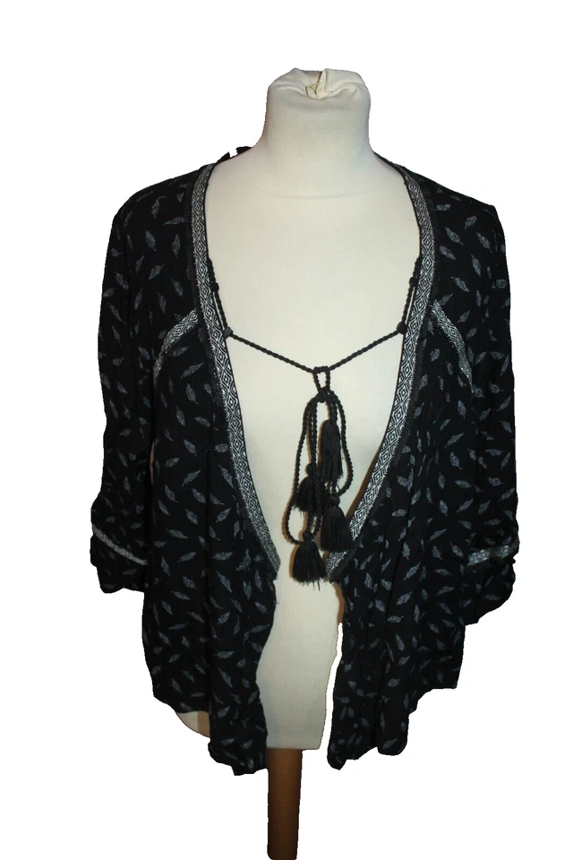 GILET COURT / BOLERO FEMME °°° PULL & BEAR °°° TAILLE S - Photo 1/4