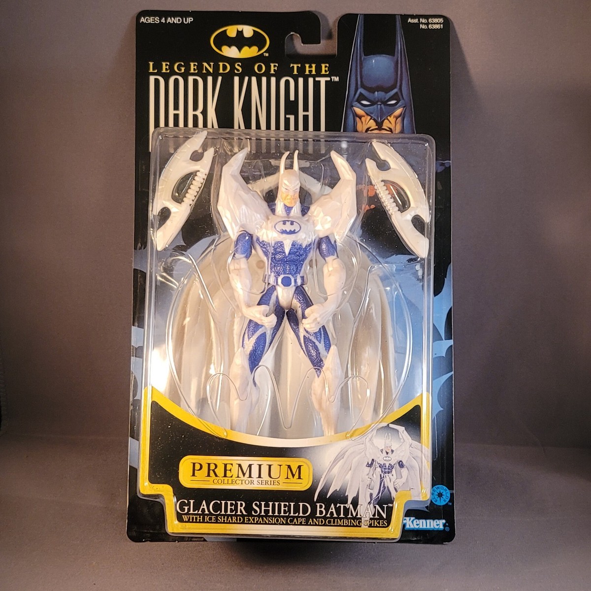 GLACIER SHIELD BATMAN Kenner 1998 Legends Of The Dark Knight 