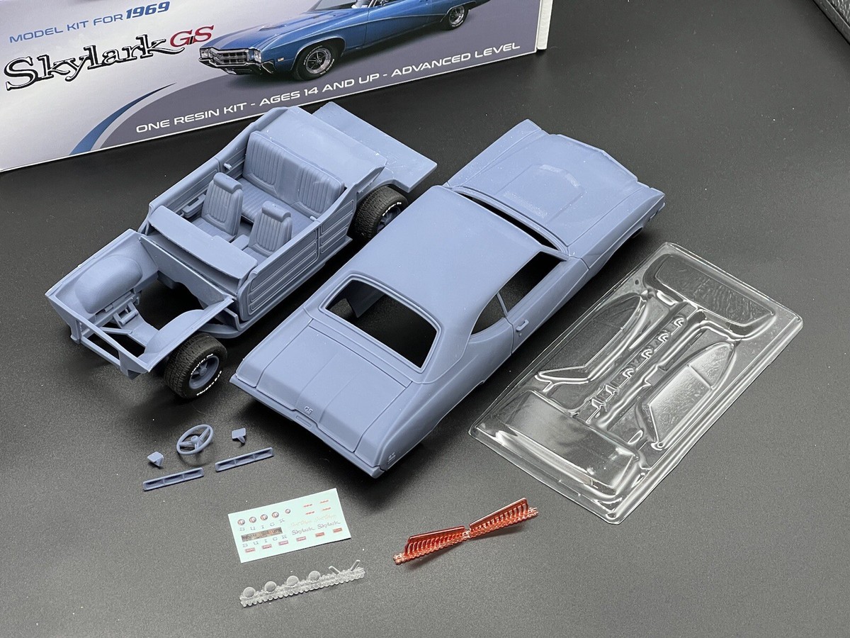 1:25 1969 Buick Skylark GS Resin Model Kit With Rubber Tires