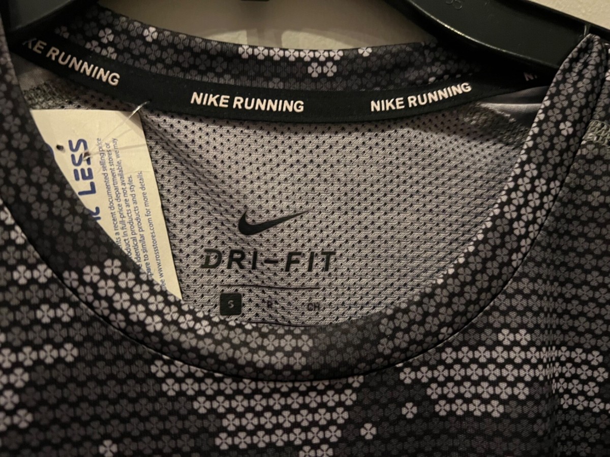 Nike Running 2019 BANK OF AMERICA SHAMROCK SHUFFLE NIKE Top Nike Running 2019 BANK OF AMERICA SHAMROCK SHUFFLE NIKE Top