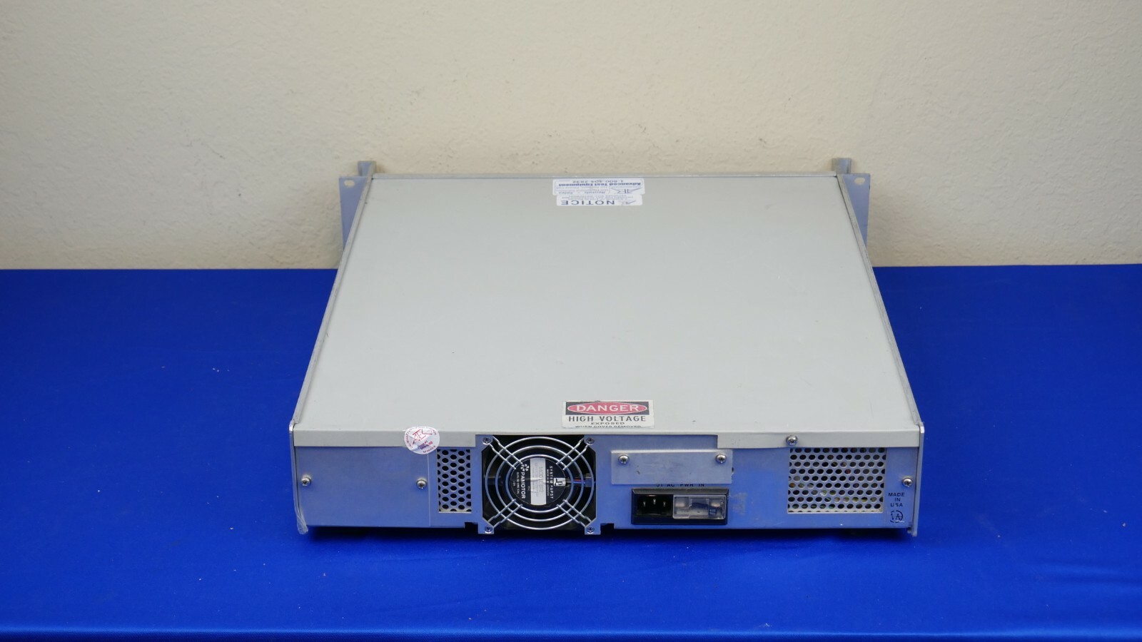 Varian / CPI 6900K Series 8-18GHz 10W TWT Amplifier, 35dB, Type N 