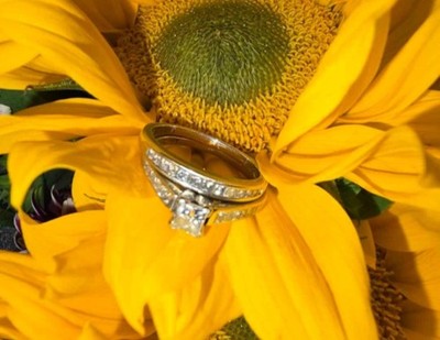 10k White Gold Princess Cut Size 9.5