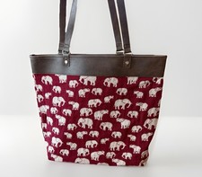 Thirty One Jewell Tote Knit Elephant Reversible Shopping Tote Bag Burgundy 13x14