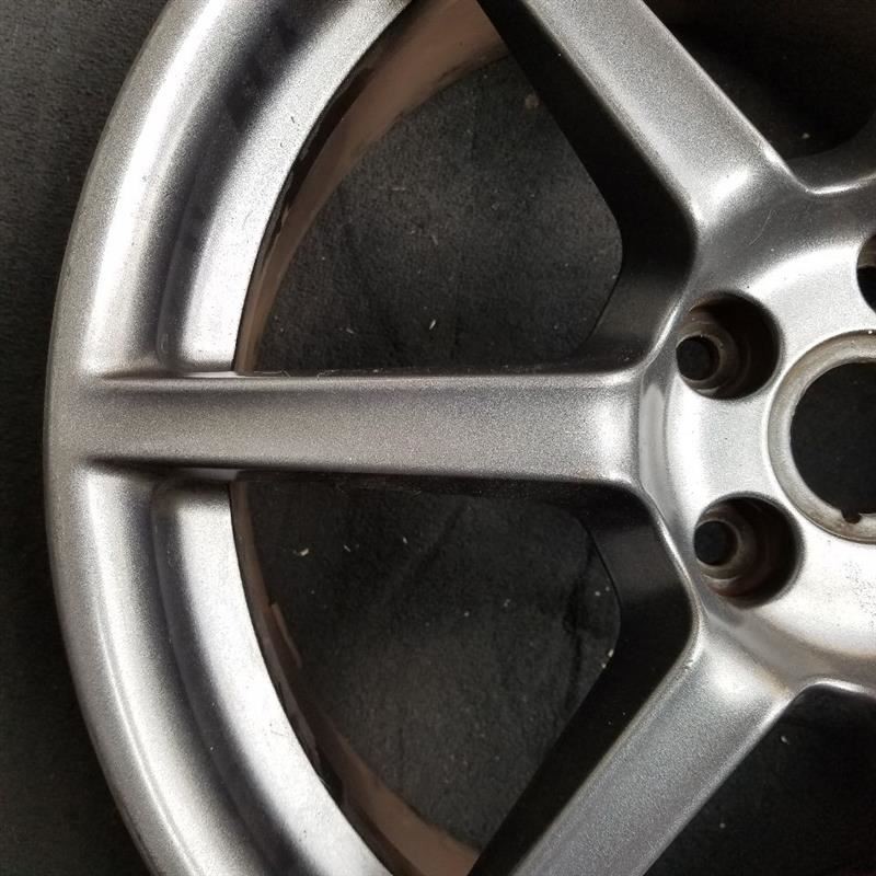 Aston Martin V8 Vantage 2006-2008 FRONT Wheel P/N 6G331007FA