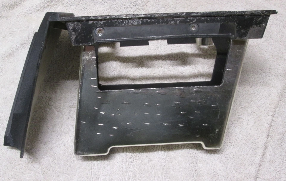 Pontiac Grand Am Grand Prix 1973 radio bisel 488237 Foto 3 de 4