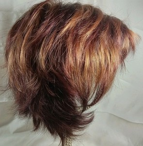 THE WIG CO. STATEMENTS AVERAGE 21"-22" Short Bob,shag-Shangria Auburn,burgandy