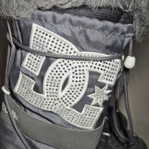 DC Chalet 2.0 LE Snow Boots Women's 6.5-7.5 Gray Faux Fur Trim Rhinestone Rare - Picture 3 of 7