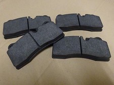 1 x SATZ NEU AUDI R8 HA BREMSBELÄGE für KERAMIK SATTEL CERAMIC 356 x 32mm 420 4S 1 x SATZ NEU AUDI R8 HA BREMSBELÄGE für KERAMIK SATTEL CERAMIC 356 x 32mm 420 4S