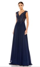 New Mac Duggal - 20264 Embroidered V-Neck A-Line Dress Size 4