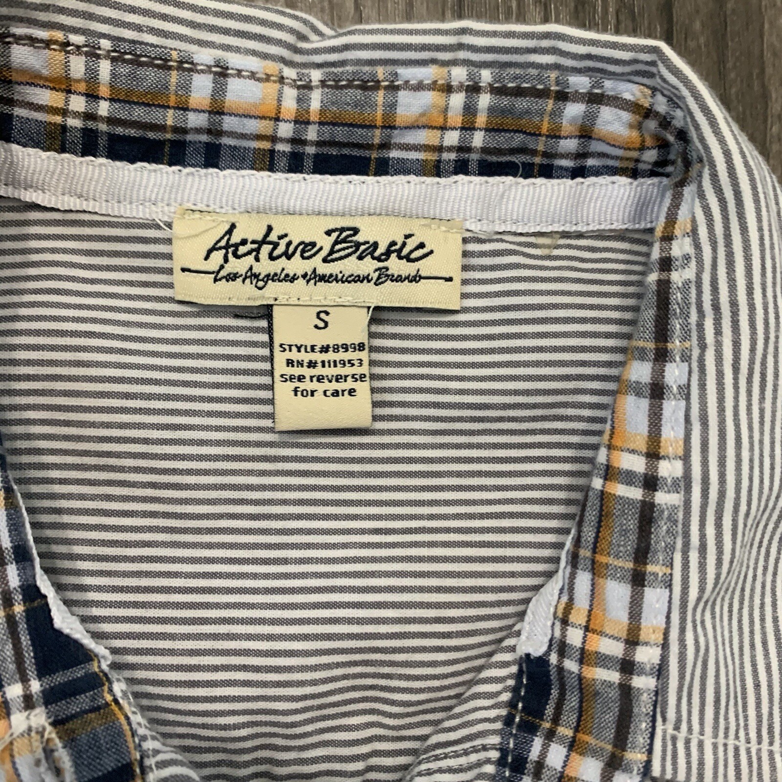 Active Basic  Women’s Gray White Stripes Top Butt… - image 5