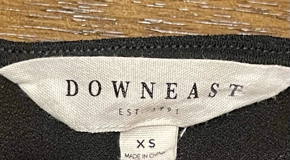 Blusa de Vestido Downeast Top Manga Corta Flutter Cintura Ajustada Negra Ligera S Foto 3 de 4